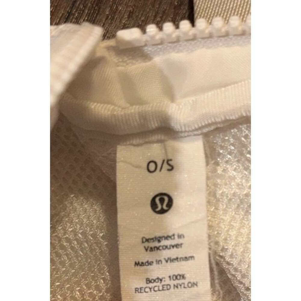 Lululemon 1L Belt Bag, White - Picture 7 of 7